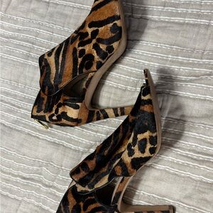 Louise et Cie Isabelle Cow hair leopard Print Peep Toe Heels Holiday Party